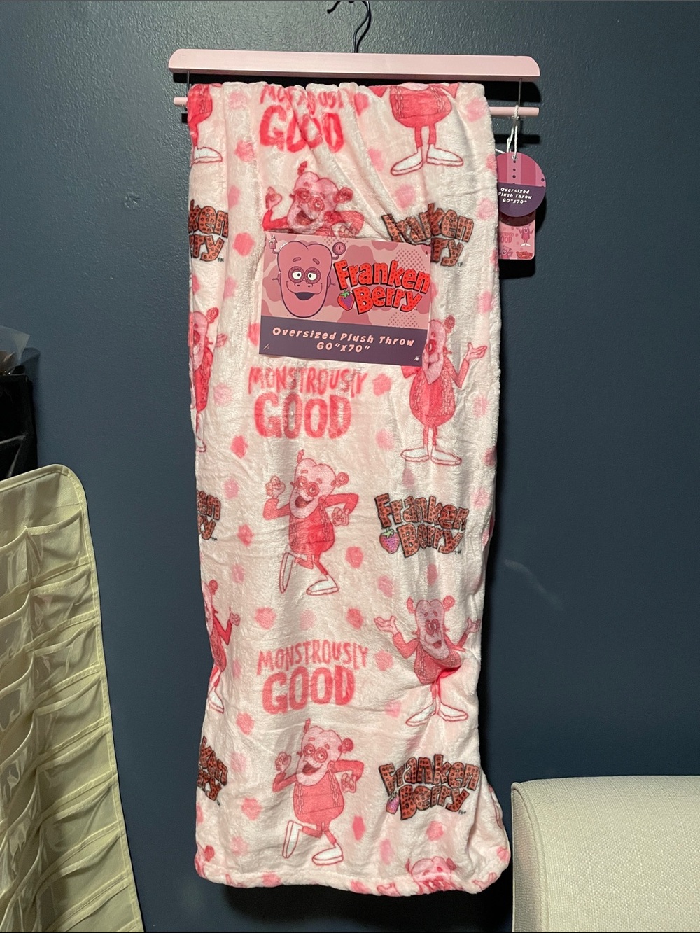 Frankenberry Cereal Plush Throw Blanket 60x70